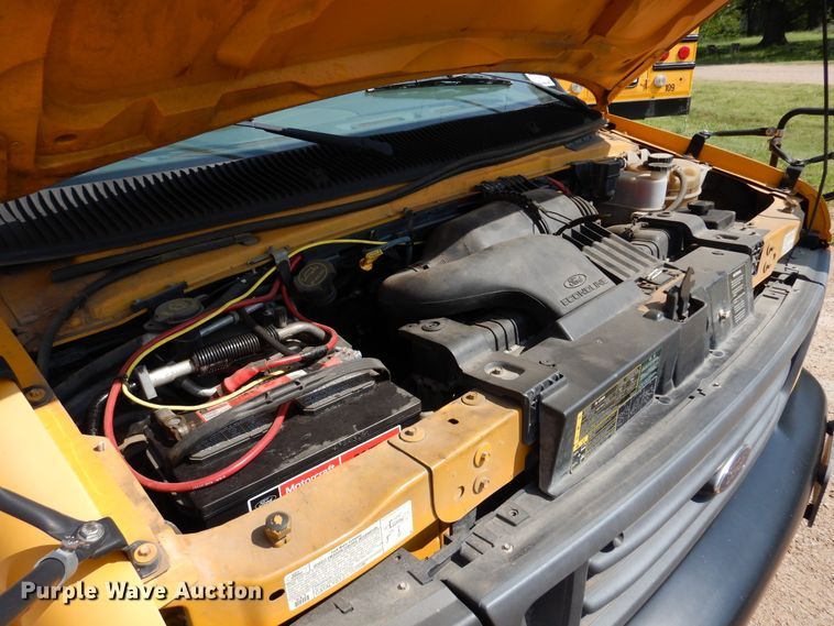 image for item DN1914 2006 Ford E350 Super Duty  school bus