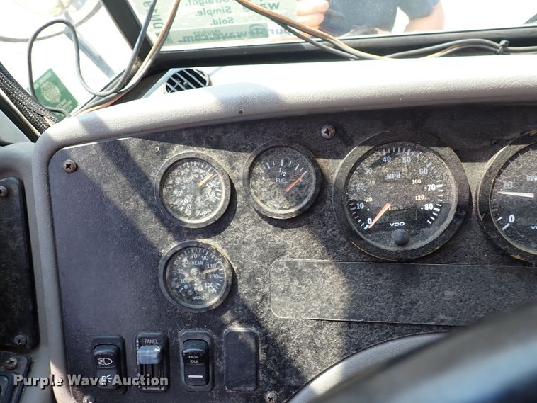 image for item DN1917 2005 Blue Bird All American  school bus