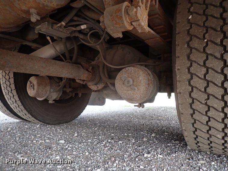 image for item DN1917 2005 Blue Bird All American  school bus