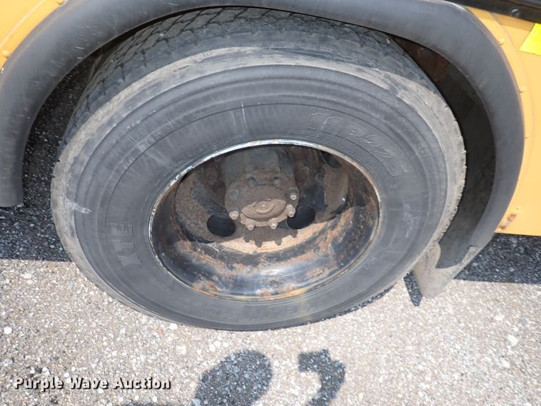 image for item DN1917 2005 Blue Bird All American  school bus