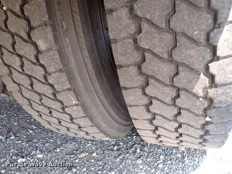 image for item DN1917 2005 Blue Bird All American  school bus