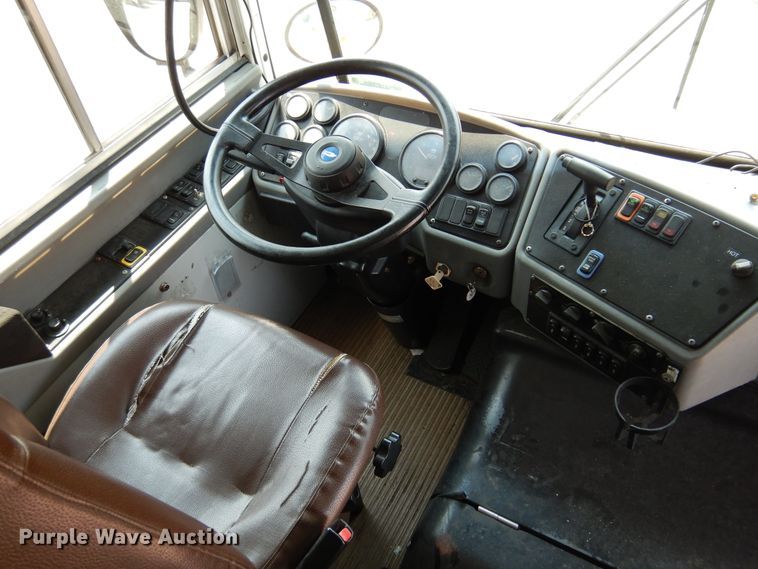 image for item DN1918 2006 Blue Bird All American  school bus