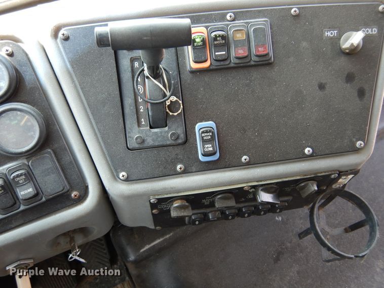 image for item DN1918 2006 Blue Bird All American  school bus