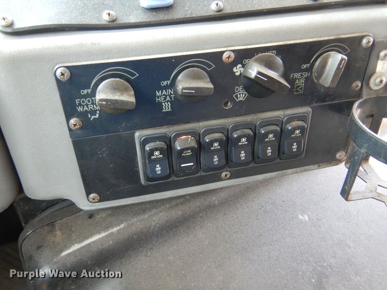 image for item DN1918 2006 Blue Bird All American  school bus