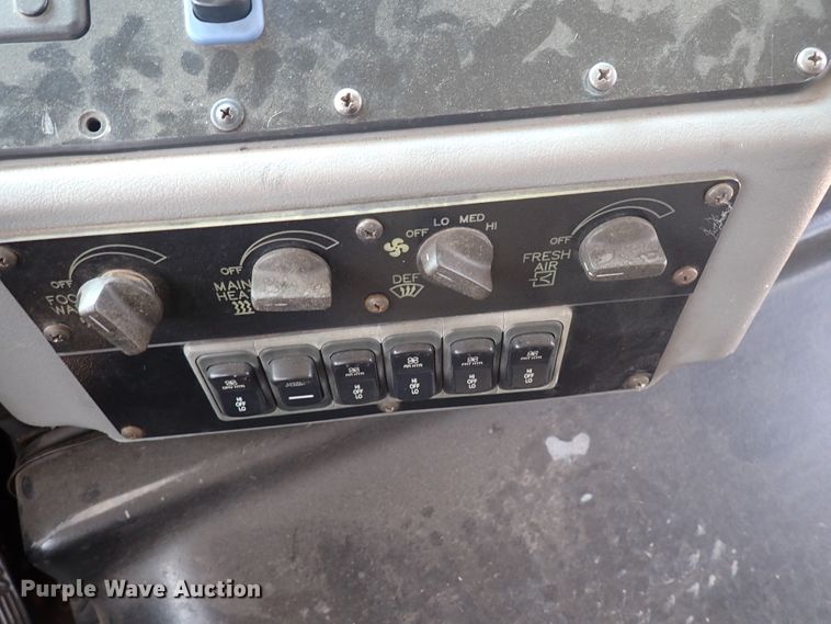 image for item DN1919 2005 Blue Bird All American  school bus