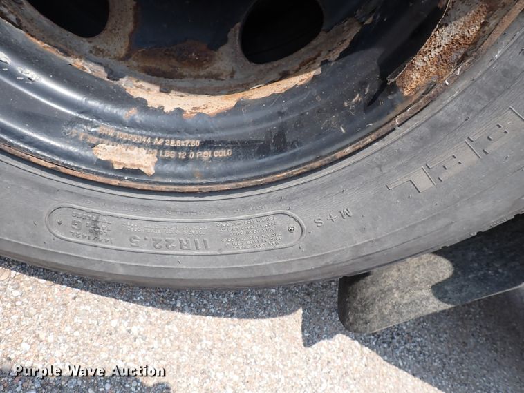 image for item DN1919 2005 Blue Bird All American  school bus