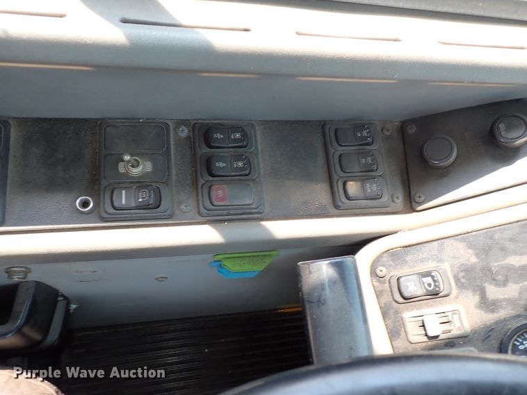 image for item DN1921 2005 Blue Bird All American  school bus