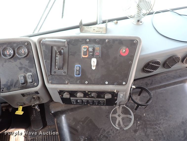 image for item DN1921 2005 Blue Bird All American  school bus