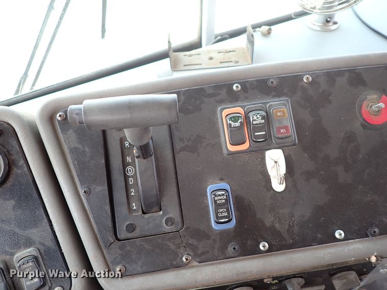 image for item DN1921 2005 Blue Bird All American  school bus