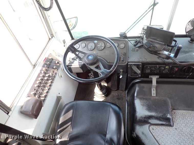 image for item DN1922 2000 Blue Bird TC2000  school bus