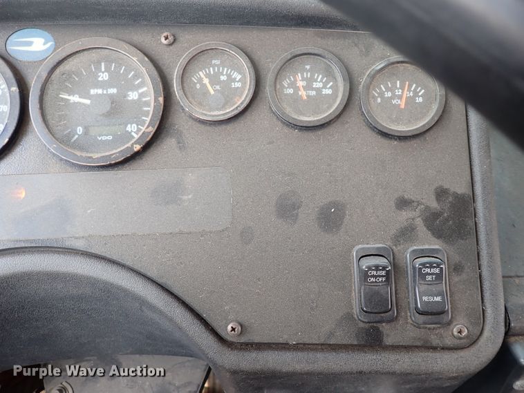 image for item DN1922 2000 Blue Bird TC2000  school bus