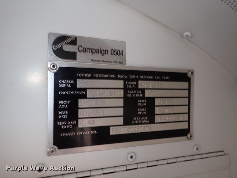 image for item DN1922 2000 Blue Bird TC2000  school bus