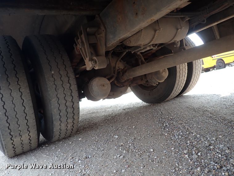 image for item DN1922 2000 Blue Bird TC2000  school bus