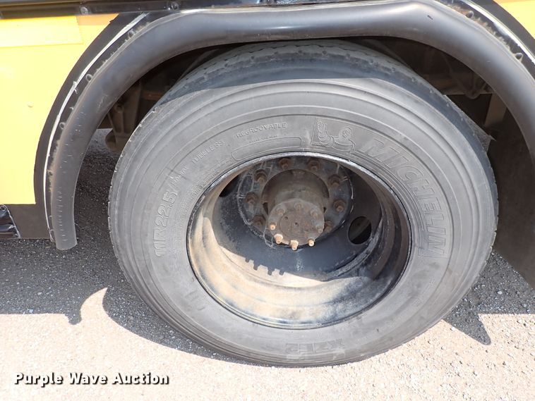 image for item DN1922 2000 Blue Bird TC2000  school bus