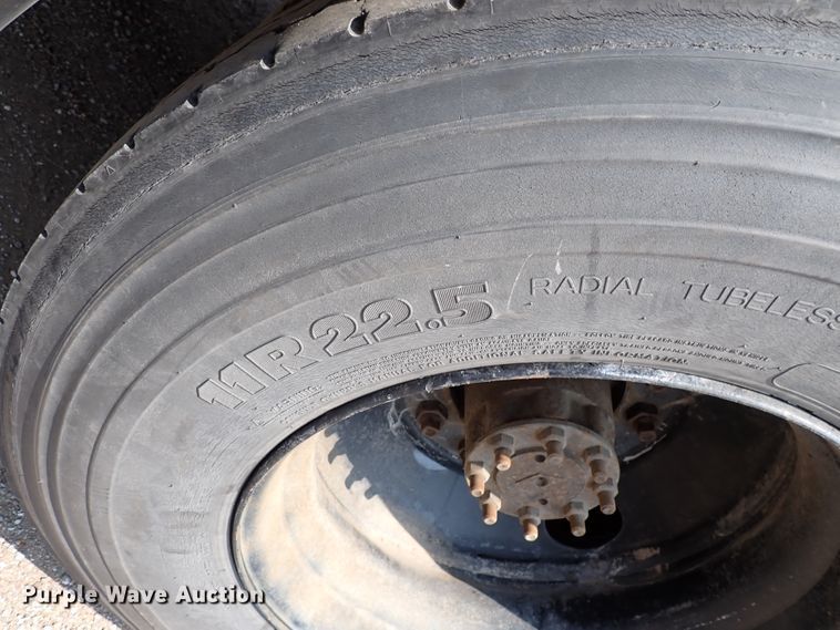 image for item DN1922 2000 Blue Bird TC2000  school bus