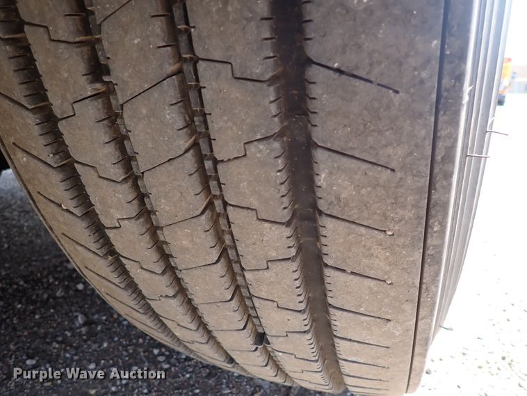 image for item DN1922 2000 Blue Bird TC2000  school bus