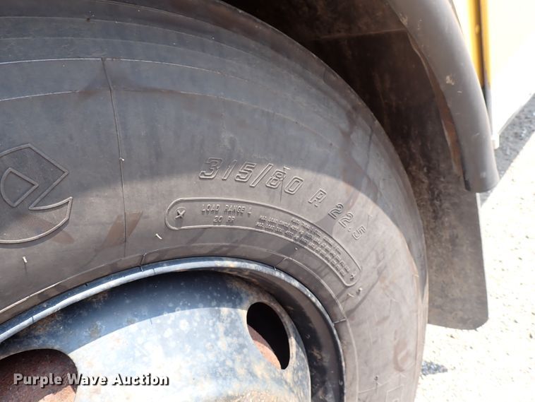 image for item DN1922 2000 Blue Bird TC2000  school bus