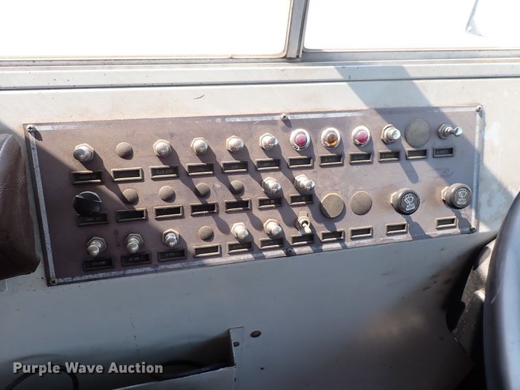 image for item DN1923 2000 Blue Bird TC2000  school bus