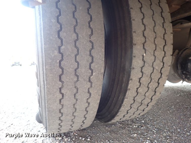 image for item DN1923 2000 Blue Bird TC2000  school bus