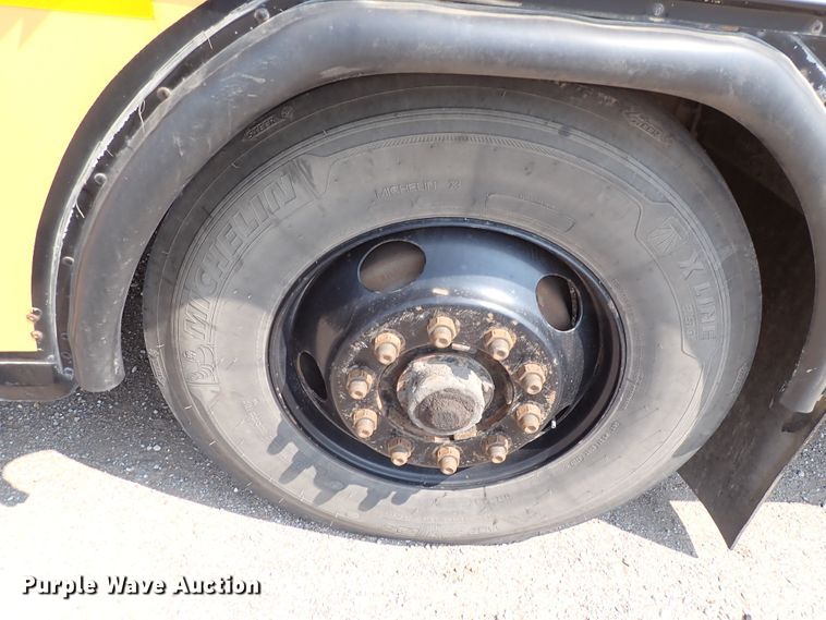 image for item DN1923 2000 Blue Bird TC2000  school bus