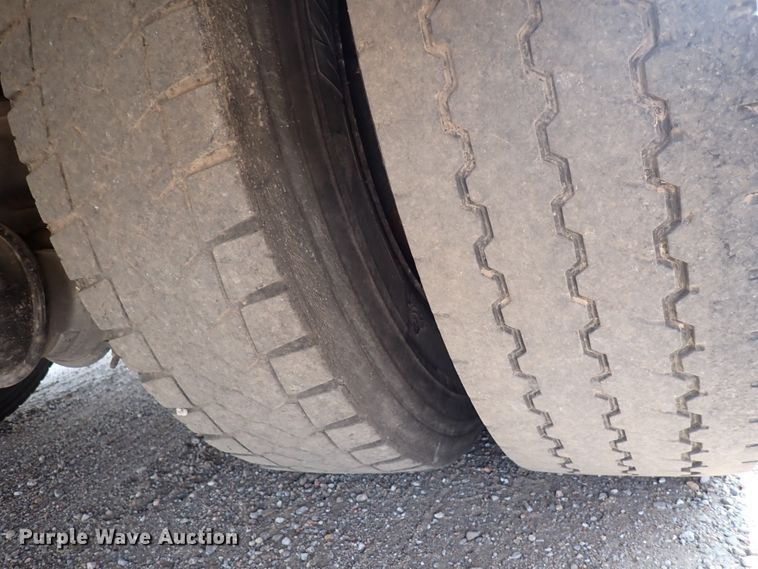 image for item DN1923 2000 Blue Bird TC2000  school bus