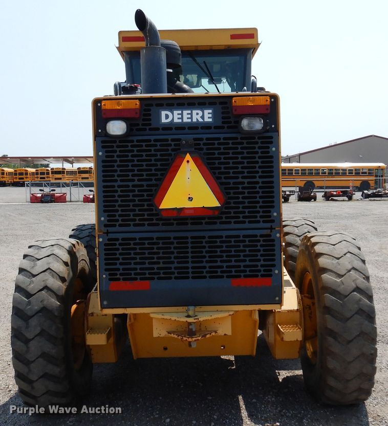 image for item DN1926 2002 John Deere 770CH  motor grader