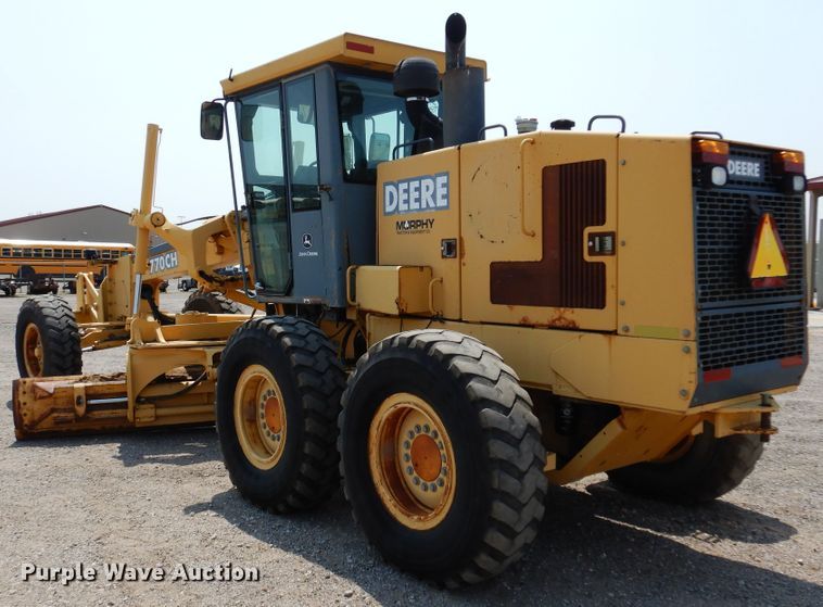 image for item DN1926 2002 John Deere 770CH  motor grader