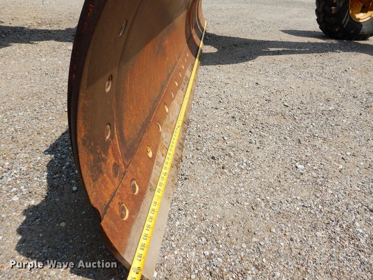 image for item DN1926 2002 John Deere 770CH  motor grader