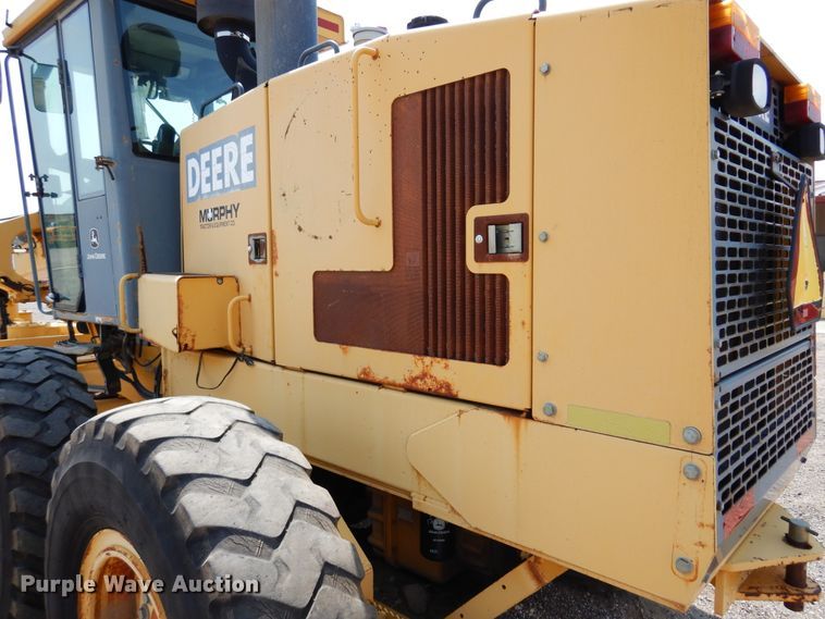 image for item DN1926 2002 John Deere 770CH  motor grader