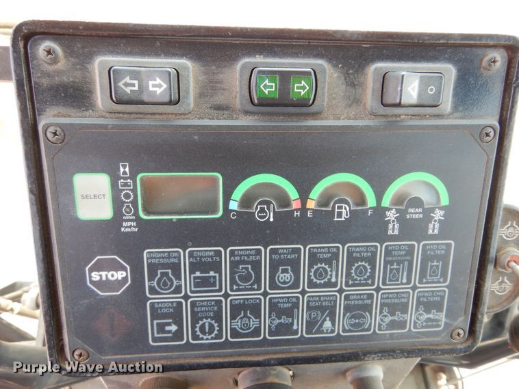 image for item DN1926 2002 John Deere 770CH  motor grader