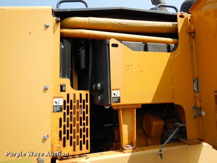 image for item DN1926 2002 John Deere 770CH  motor grader