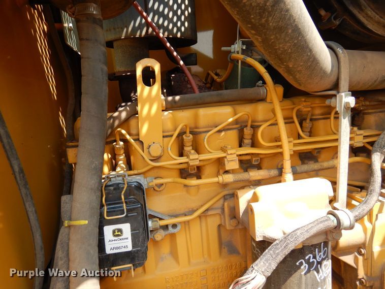 image for item DN1926 2002 John Deere 770CH  motor grader