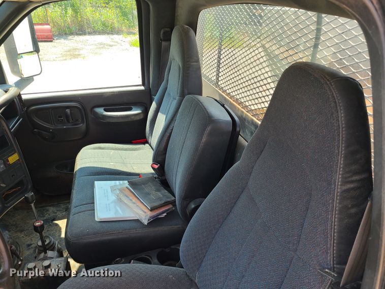 image for item ET9996 2009 GMC C5500  dump flatbed truck