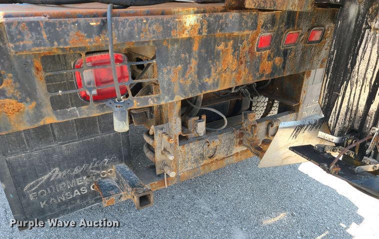 image for item ET9996 2009 GMC C5500  dump flatbed truck