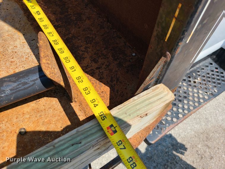 image for item ET9996 2009 GMC C5500  dump flatbed truck