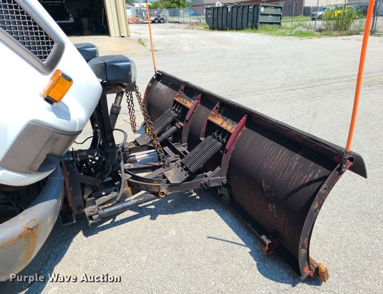 image for item ET9996 2009 GMC C5500  dump flatbed truck