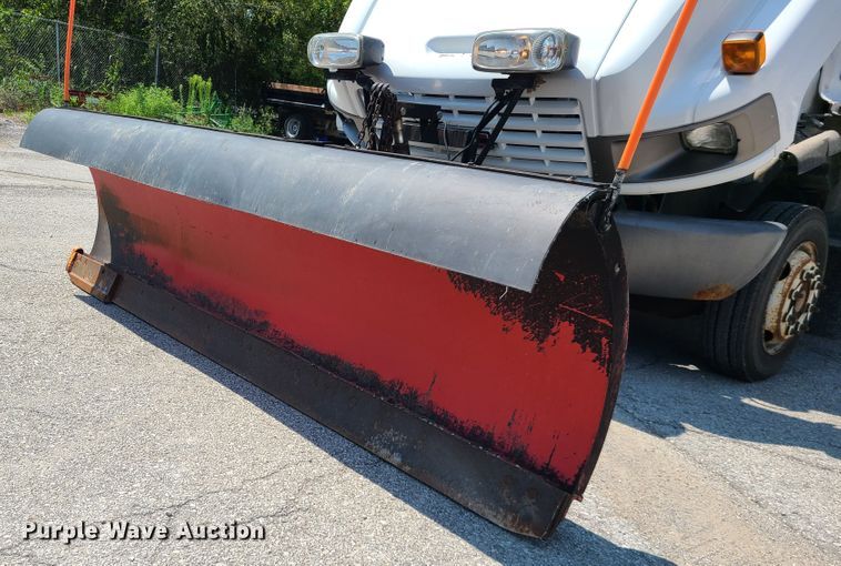 image for item ET9996 2009 GMC C5500  dump flatbed truck