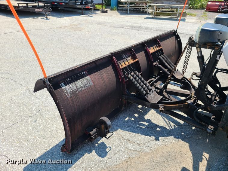 image for item ET9996 2009 GMC C5500  dump flatbed truck