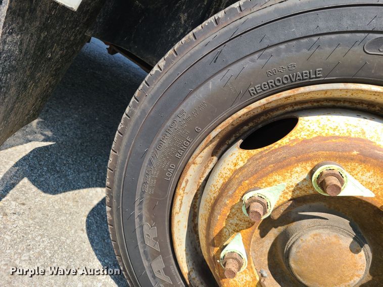 image for item ET9996 2009 GMC C5500  dump flatbed truck