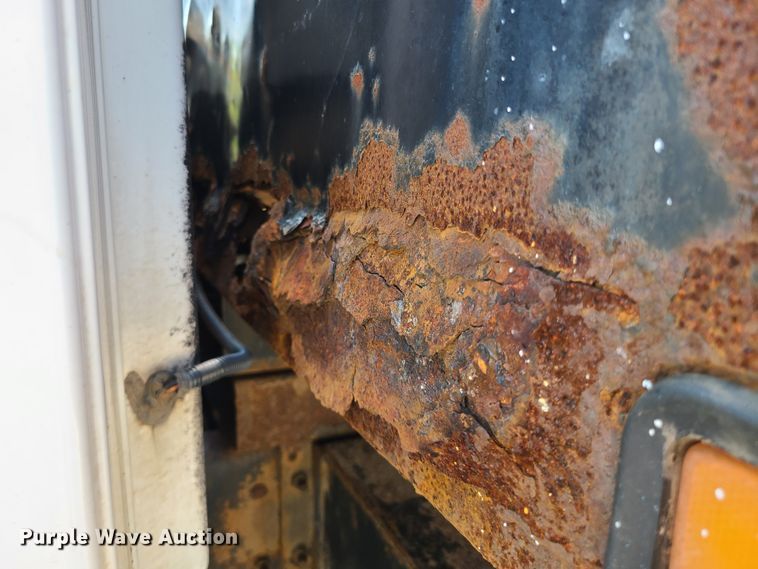 image for item ET9996 2009 GMC C5500  dump flatbed truck