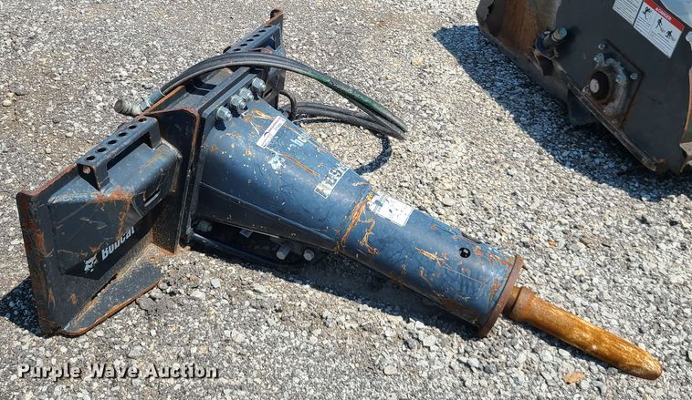 image for item ET9999 Bobcat HB980  skid steer breaker