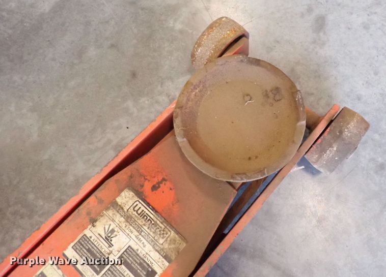 image for item EV9902 Lincoln H68052  floor jack