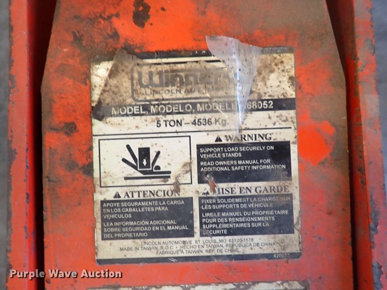 image for item EV9902 Lincoln H68052  floor jack