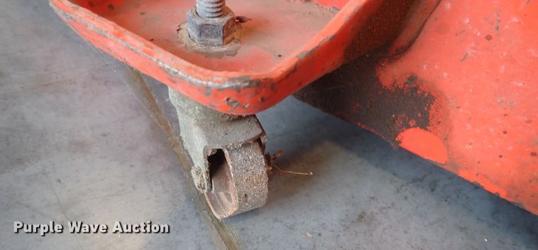 image for item EV9902 Lincoln H68052  floor jack