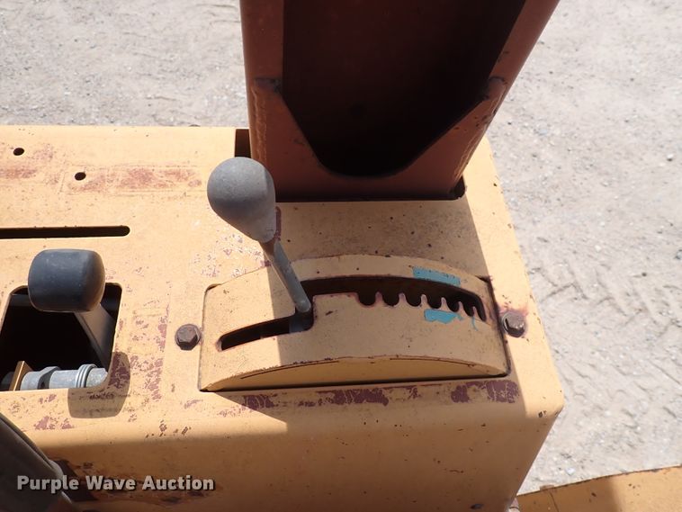 image for item EV9919 1994 Case 460  trencher