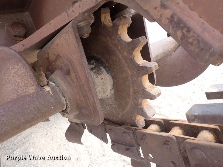 image for item EV9919 1994 Case 460  trencher