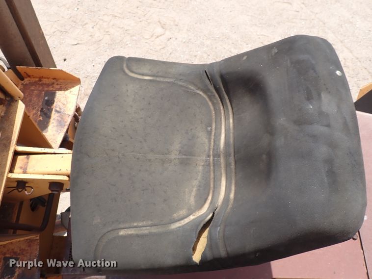 image for item EV9919 1994 Case 460  trencher