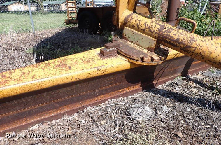 image for item EV9922 9'W blade