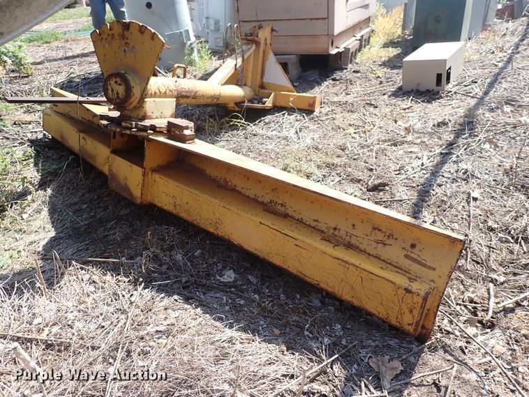 image for item EV9922 9'W blade