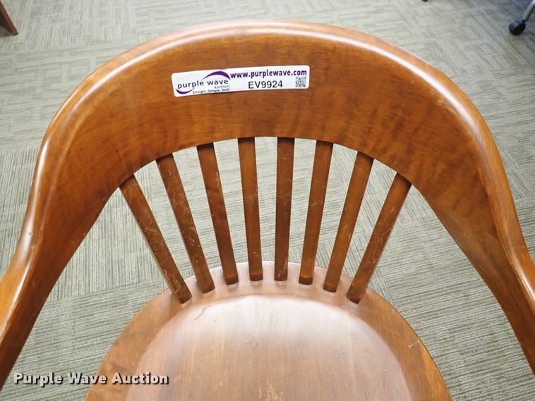 image for item EV9924 (10) chairs